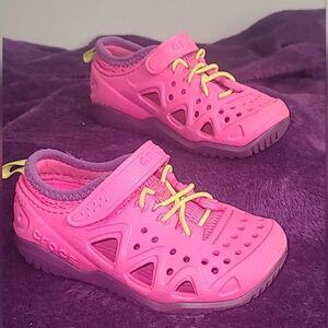 CROCS Kids Swiftwater Play Shoe Girls, Size C-9